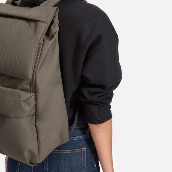 Everlane Stylish Backpack in Warm Charcoal - Picture 8 of 11
